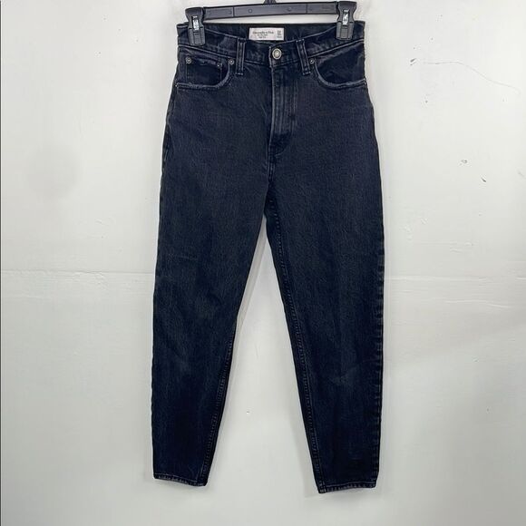 Abercrombie & Fitch Black The 80s Mom High Rise Jeans size 00 - Picture 1 of 13